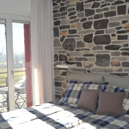 Smile בית הארחה Sarre